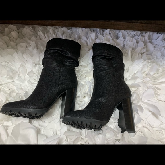 👢  KATY PERRY Black Raina Slouchy Boots 👢 - Picture 3 of 7